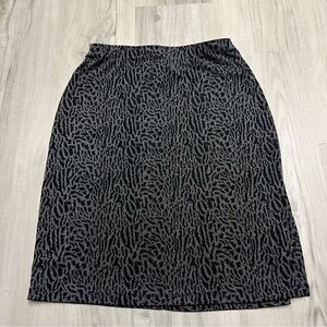 NWT vintage black gray animal print midi skirt sz M. Extra stretchy and sexy